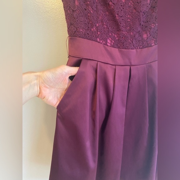 Maroon / Purple The Limited Boat Neck Lace & Satin Cocktail Dress w Pockets Sz 0 - Picture 6 of 13